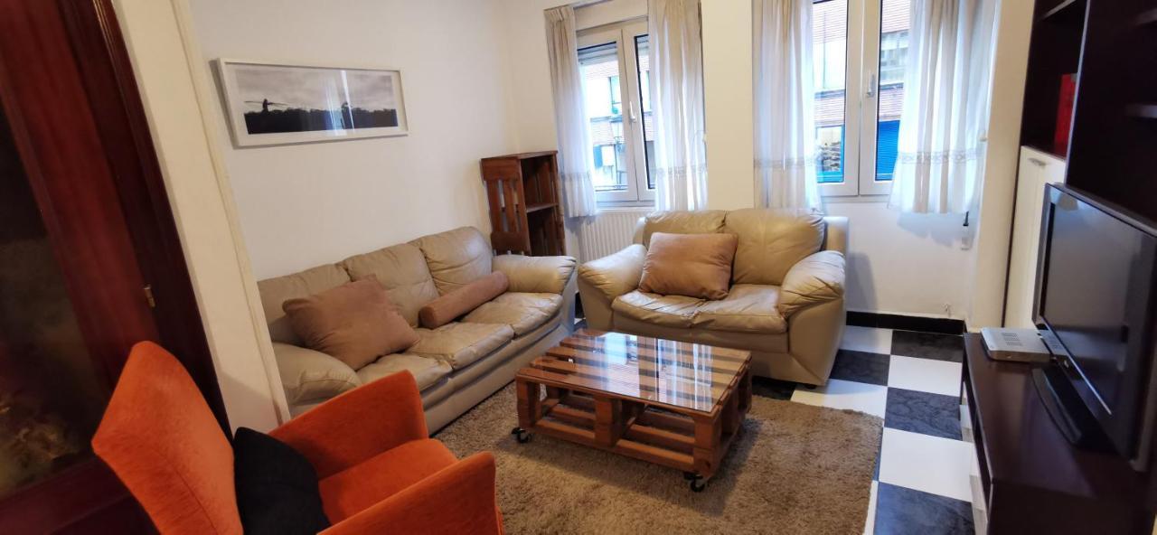Apartmán A Cinco Minutos De Todo Oviedo Exteriér fotografie