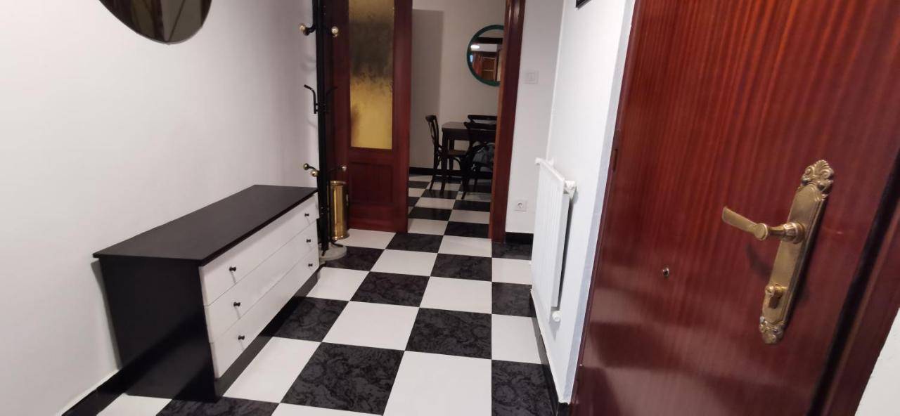 Apartmán A Cinco Minutos De Todo Oviedo Exteriér fotografie